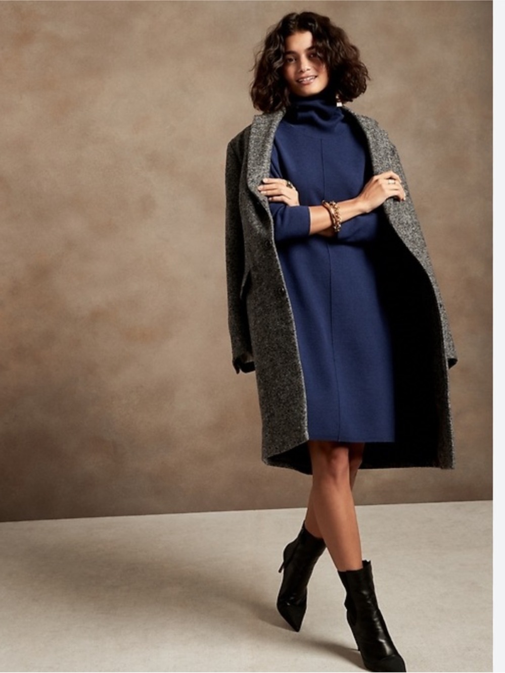 Turtleneck Sweater Dress size medium 
Banana Republic - Picture 2 of 9
